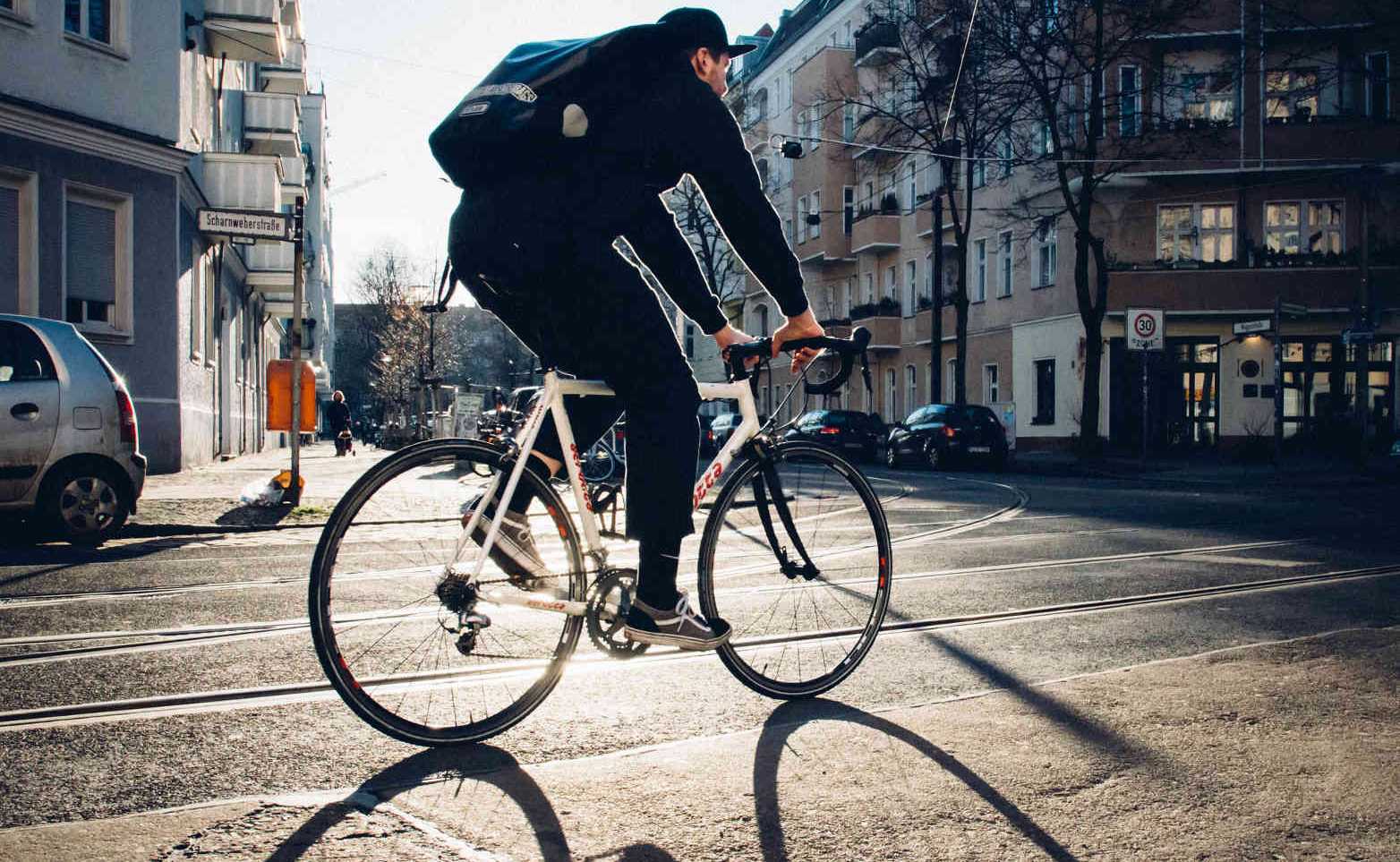 Enlarged view: Cycling in Berlin ( CC-BY 2.0 / H. Wieduwilt via Flickr )