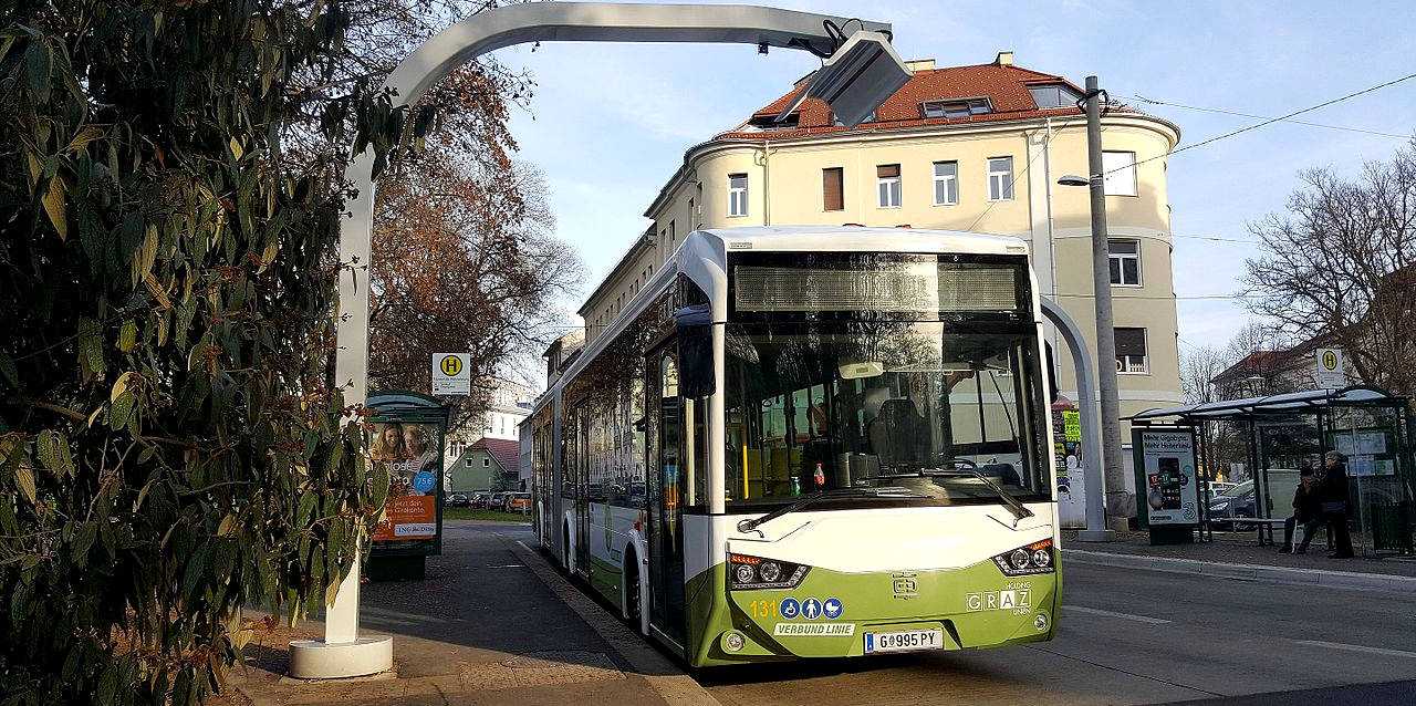 Vergrösserte Ansicht: Elektrobus in Graz (CC BY-SA 4.0 by Lukas3333 via Wikimedia Commons)